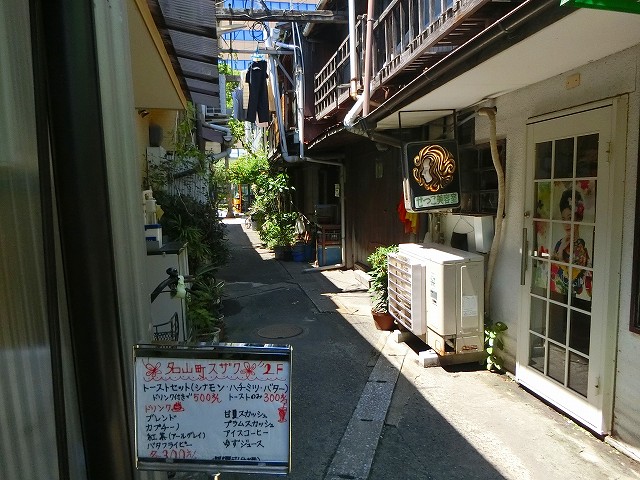 鹿児島市の名山堀にある雑貨と喫茶の店 スザクは路地裏の隠れ家カフェ